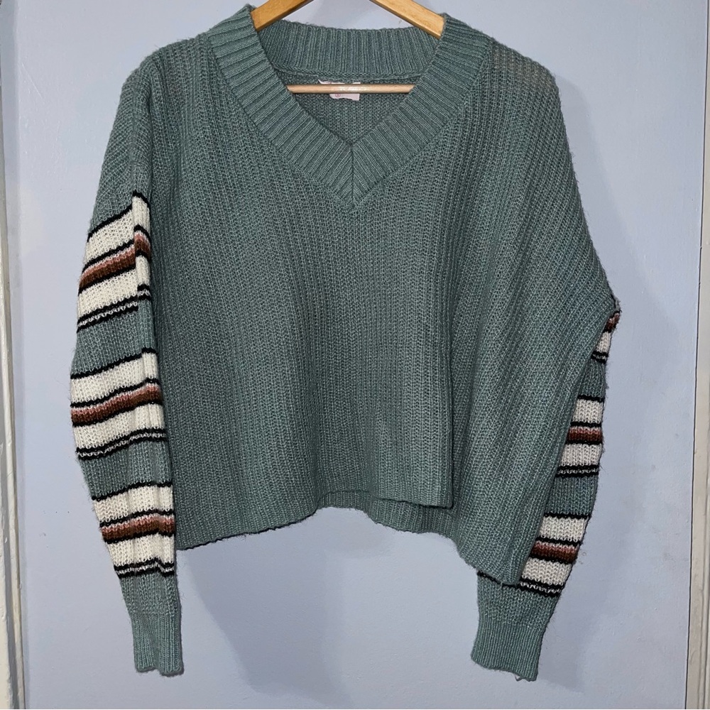 Pink Lily Boutique Striped Sleeve Cropped Sweater S Teal CL28013 Rory Gilmore